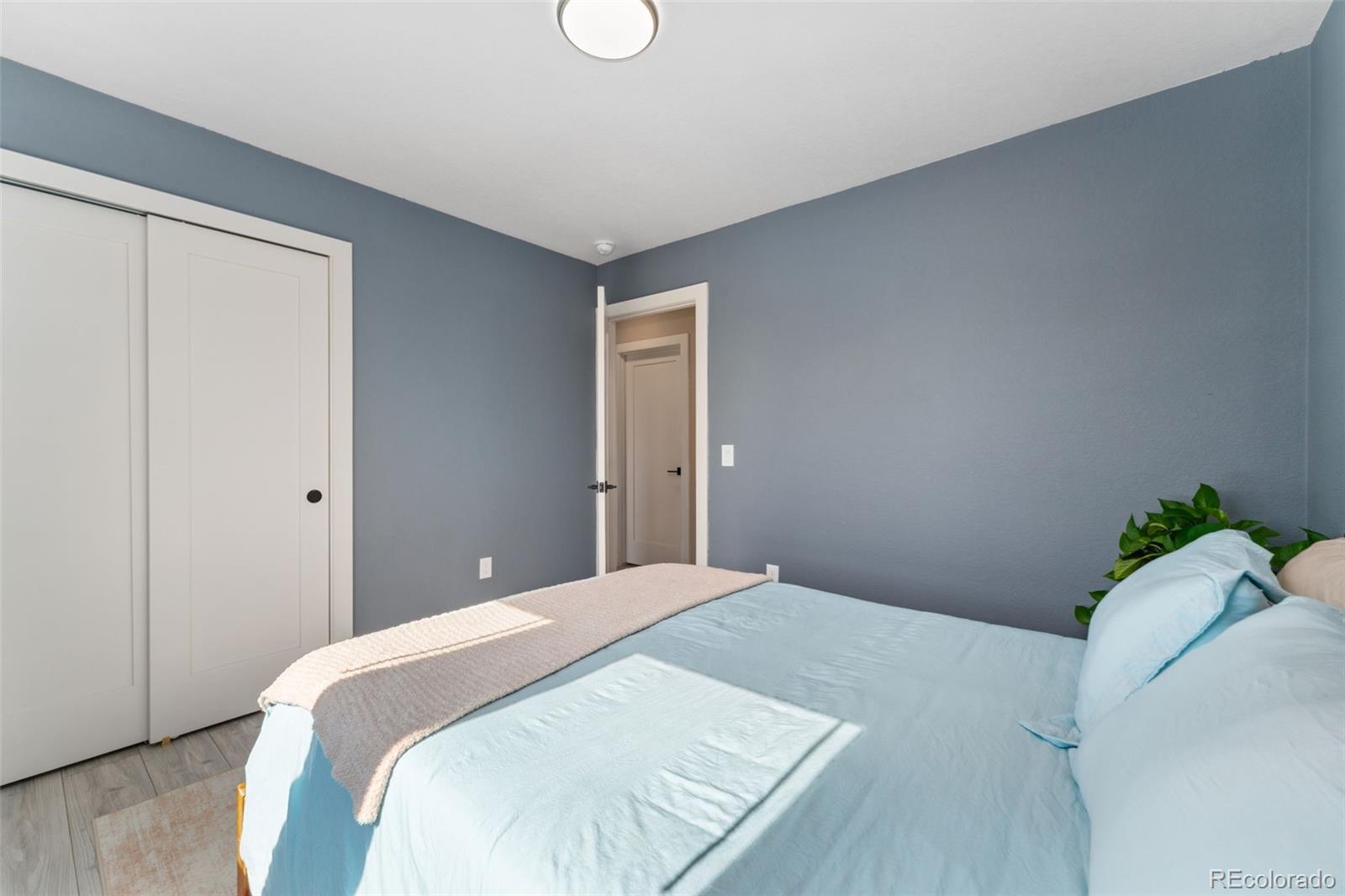 MLS Image #30 for 550 s raleigh street,denver, Colorado