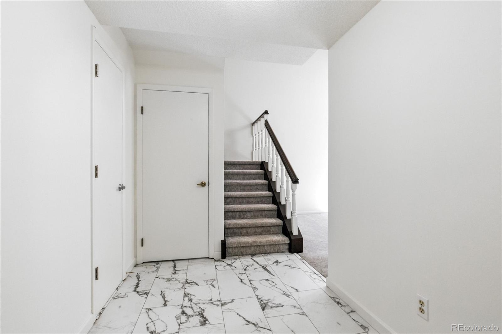MLS Image #6 for 3274 s heather gardens way,aurora, Colorado