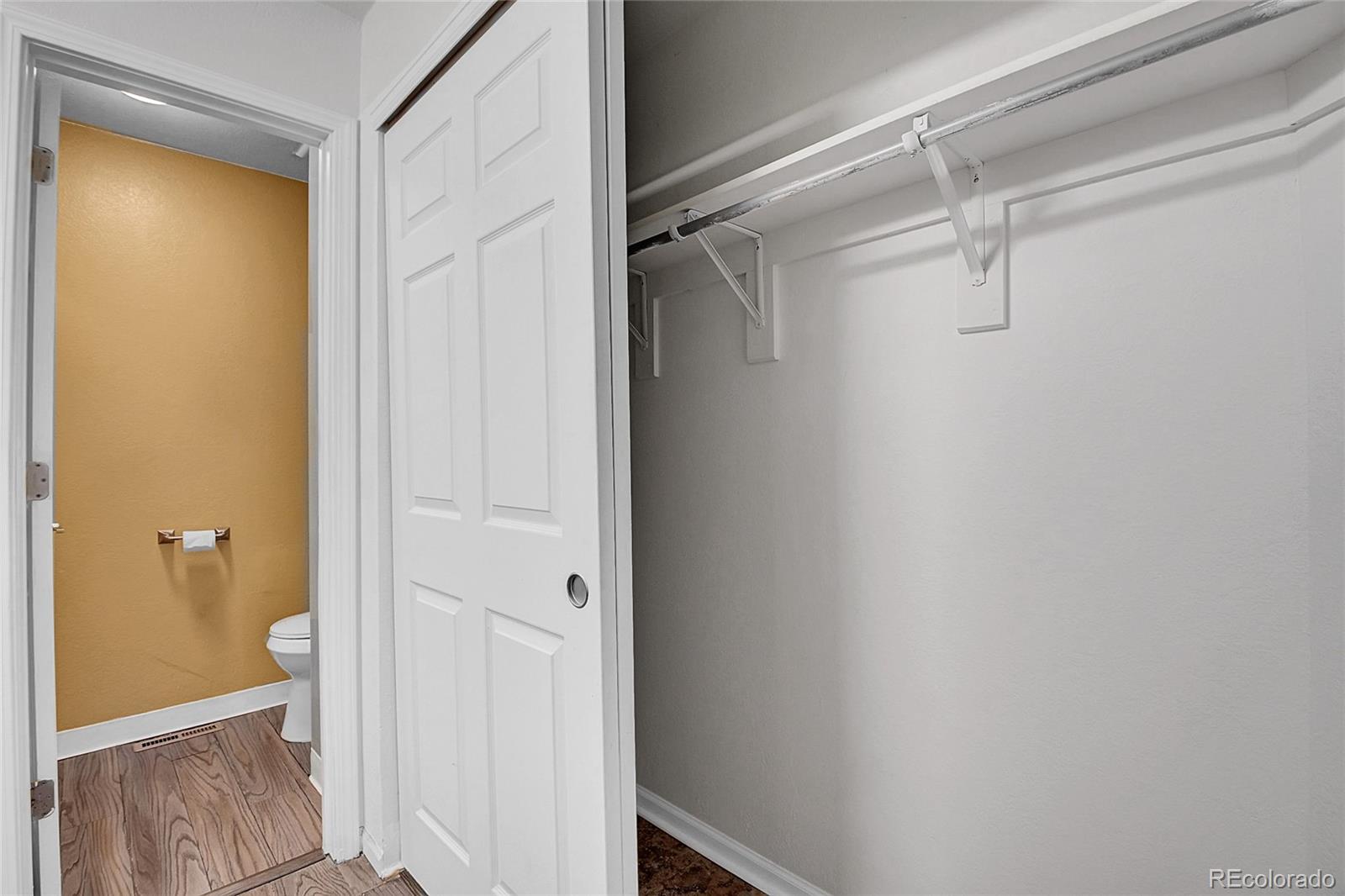 MLS Image #15 for 2181 s troy way,aurora, Colorado