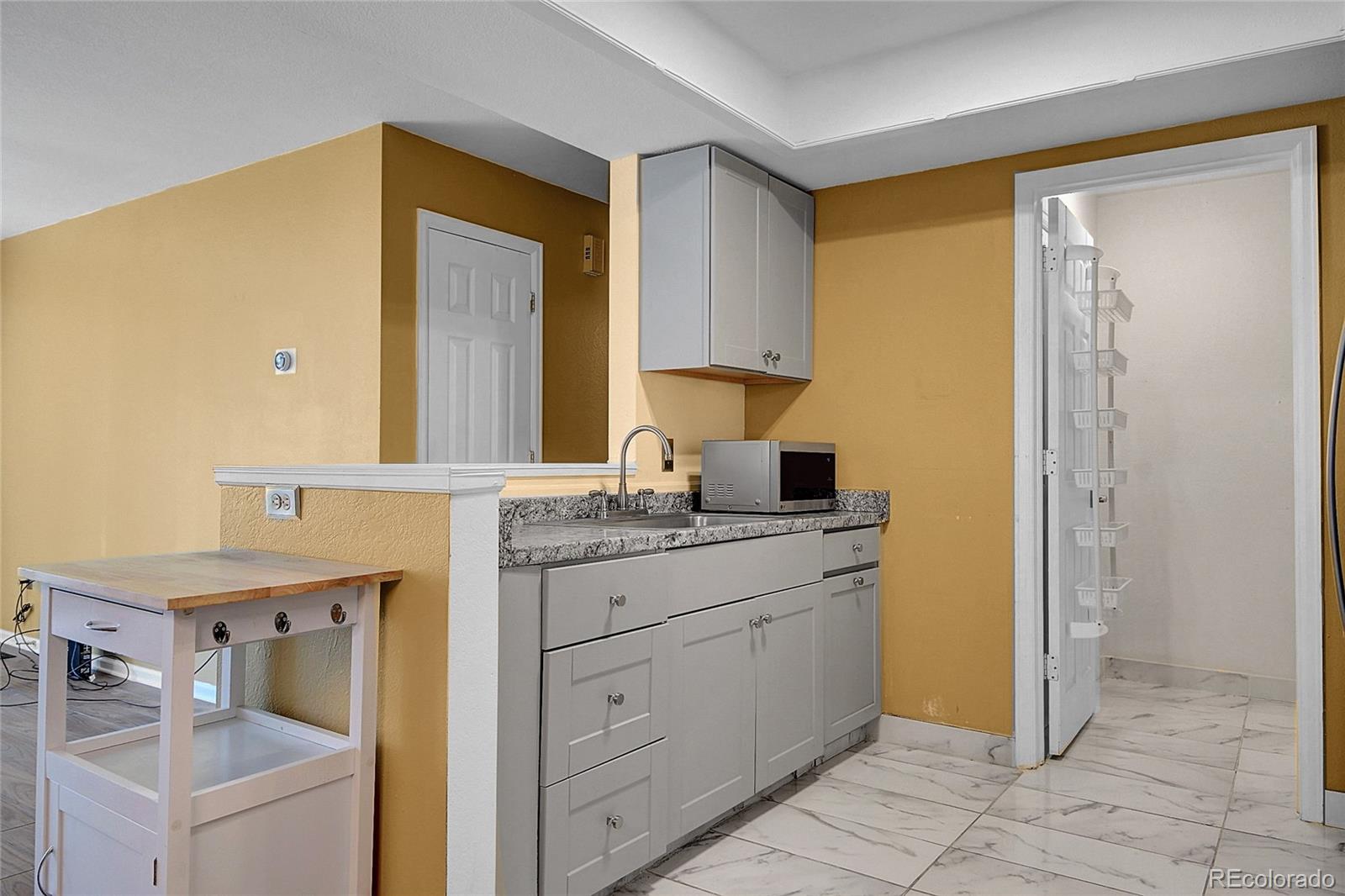 MLS Image #18 for 2181 s troy way,aurora, Colorado