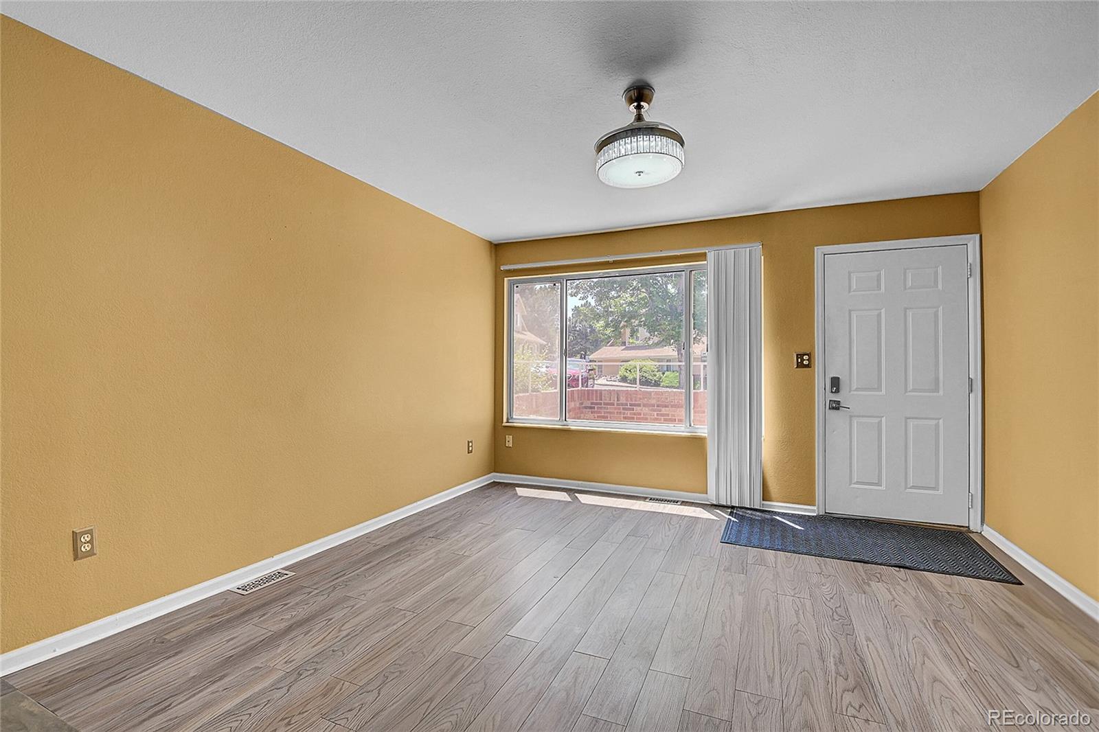 MLS Image #22 for 2181 s troy way,aurora, Colorado