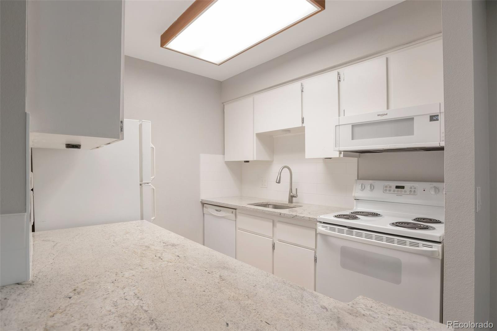 MLS Image #5 for 5770 e warren avenue 206,denver, Colorado