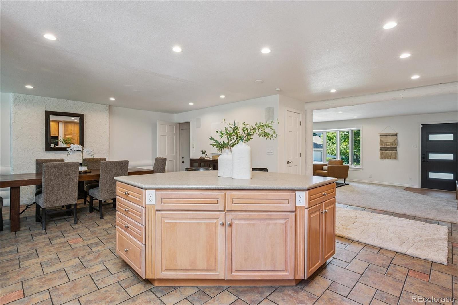 MLS Image #10 for 4855 e vassar avenue,denver, Colorado
