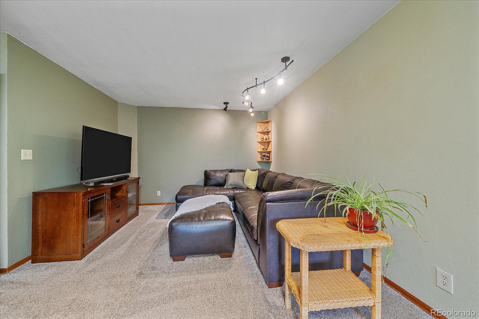 MLS Image #14 for 9745  hilldale drive,morrison, Colorado