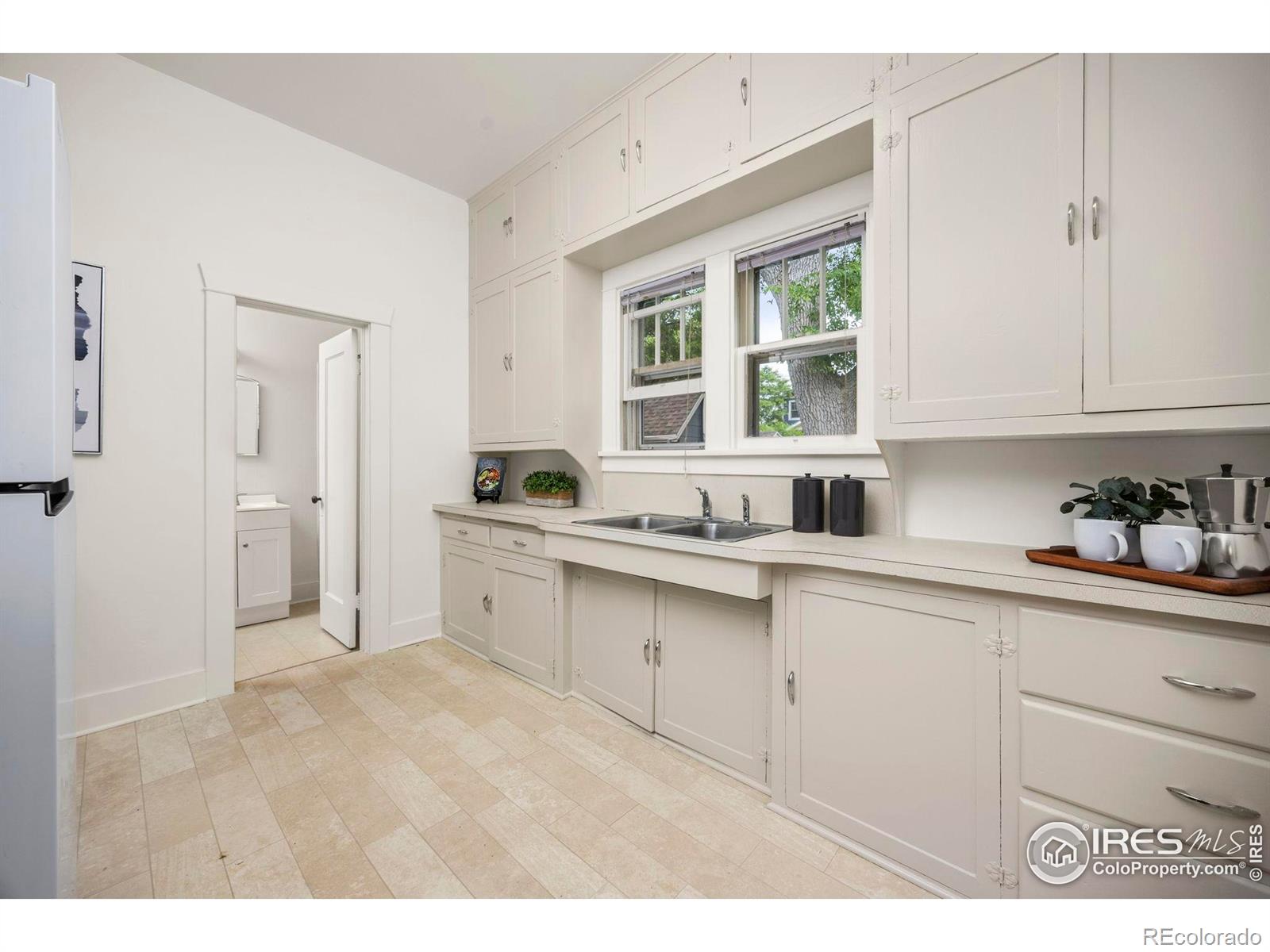 MLS Image #12 for 1013  la farge avenue,louisville, Colorado