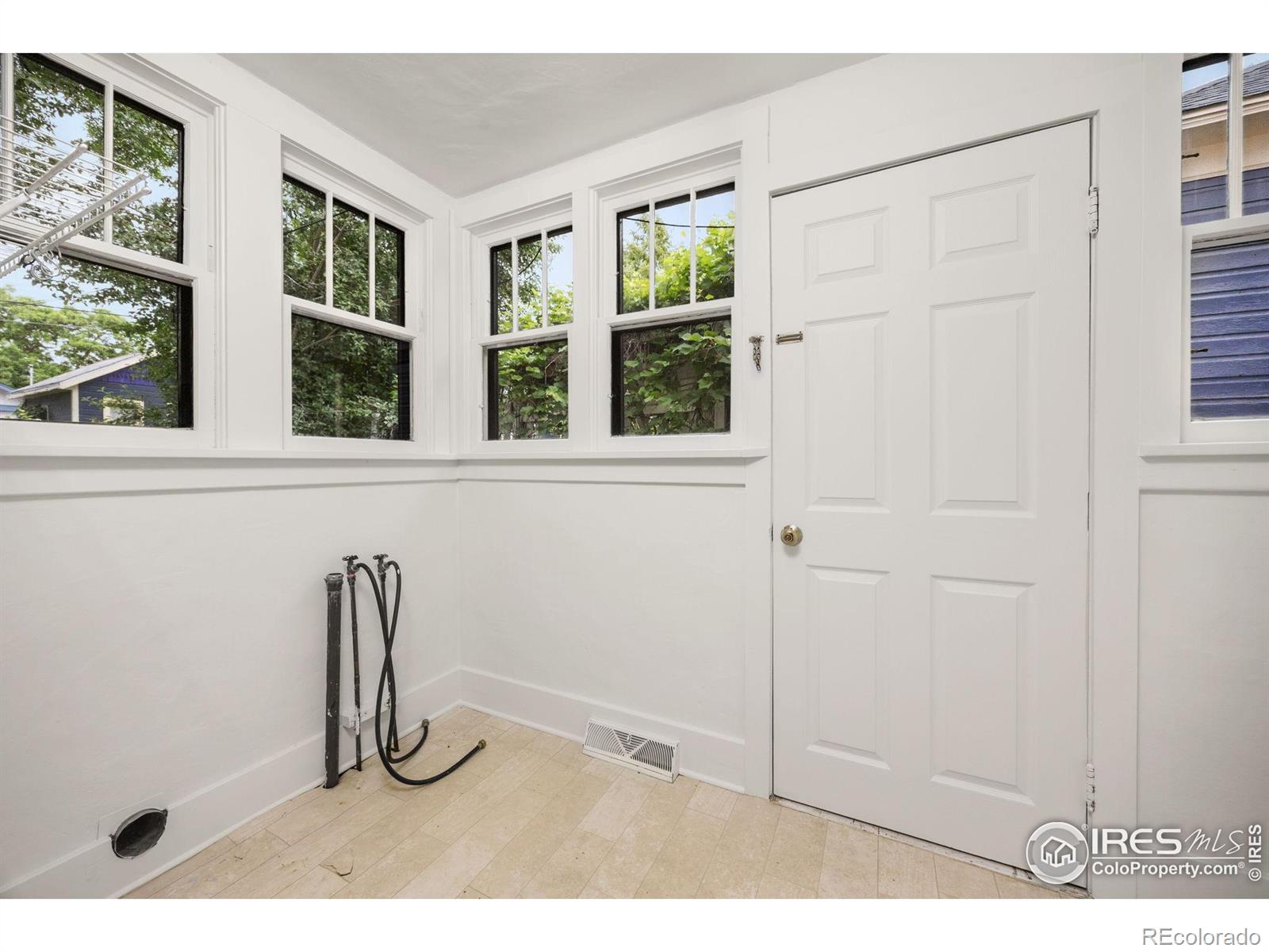MLS Image #15 for 1013  la farge avenue,louisville, Colorado