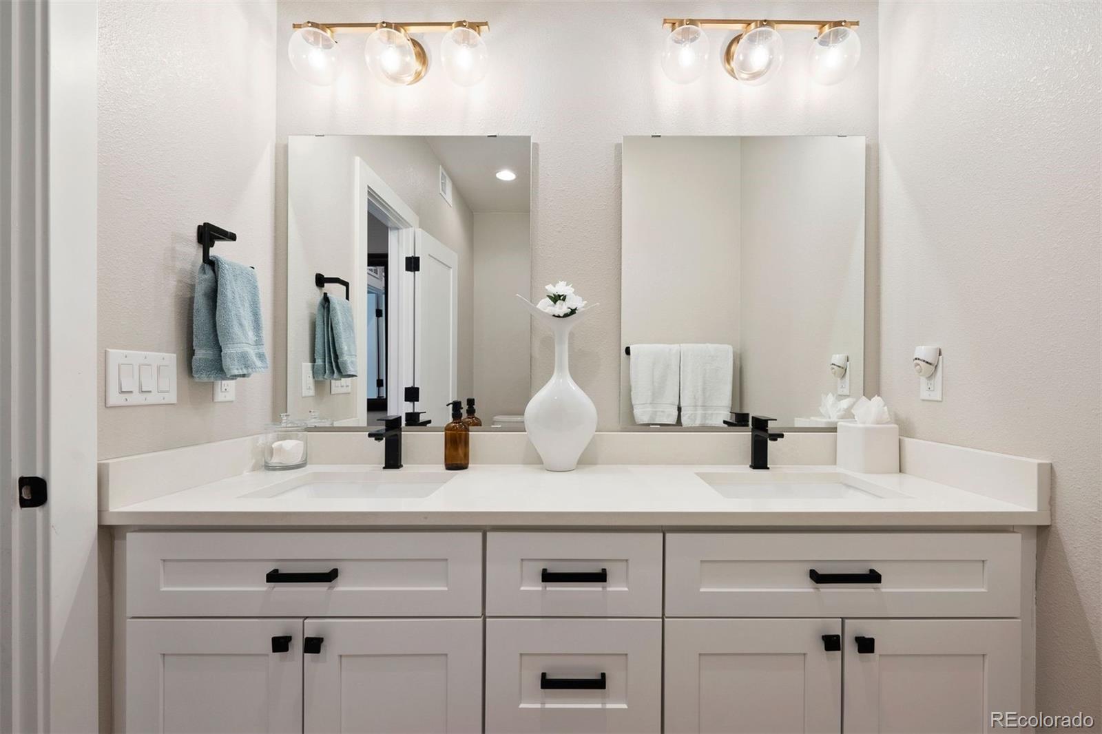 MLS Image #27 for 3103 s cherokee street,englewood, Colorado