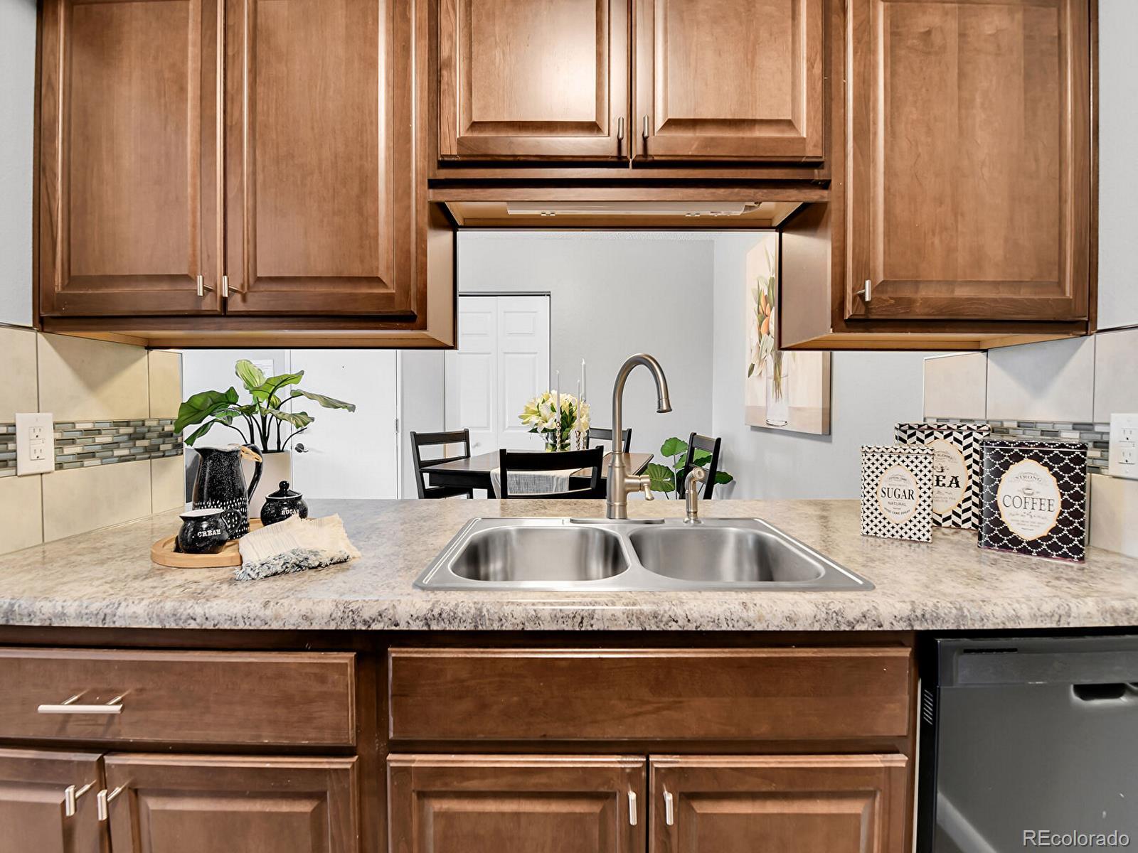 MLS Image #8 for 579  wright street,lakewood, Colorado