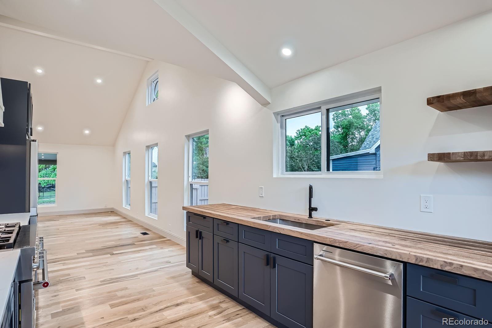 MLS Image #7 for 3975  yates street,denver, Colorado
