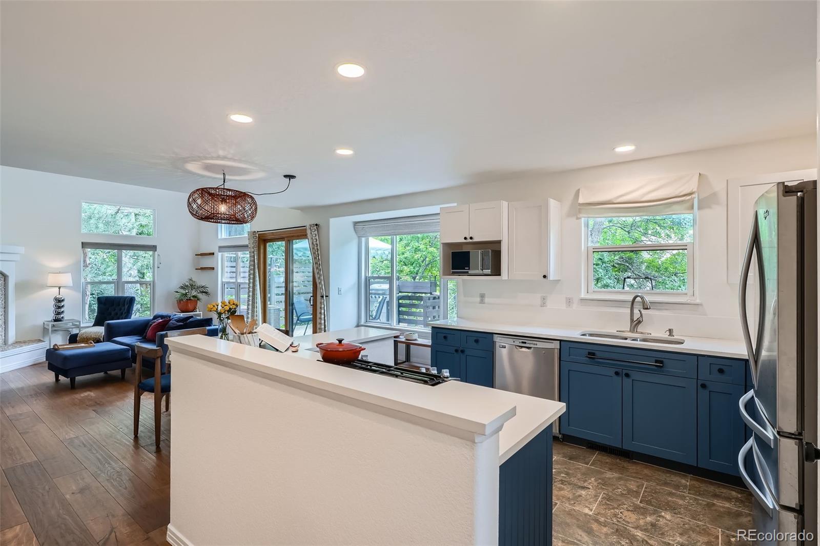 MLS Image #10 for 912 s galena street,aurora, Colorado