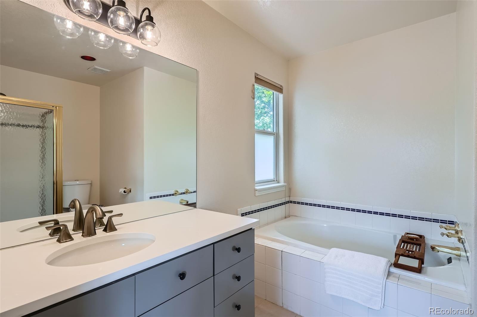 MLS Image #18 for 912 s galena street,aurora, Colorado