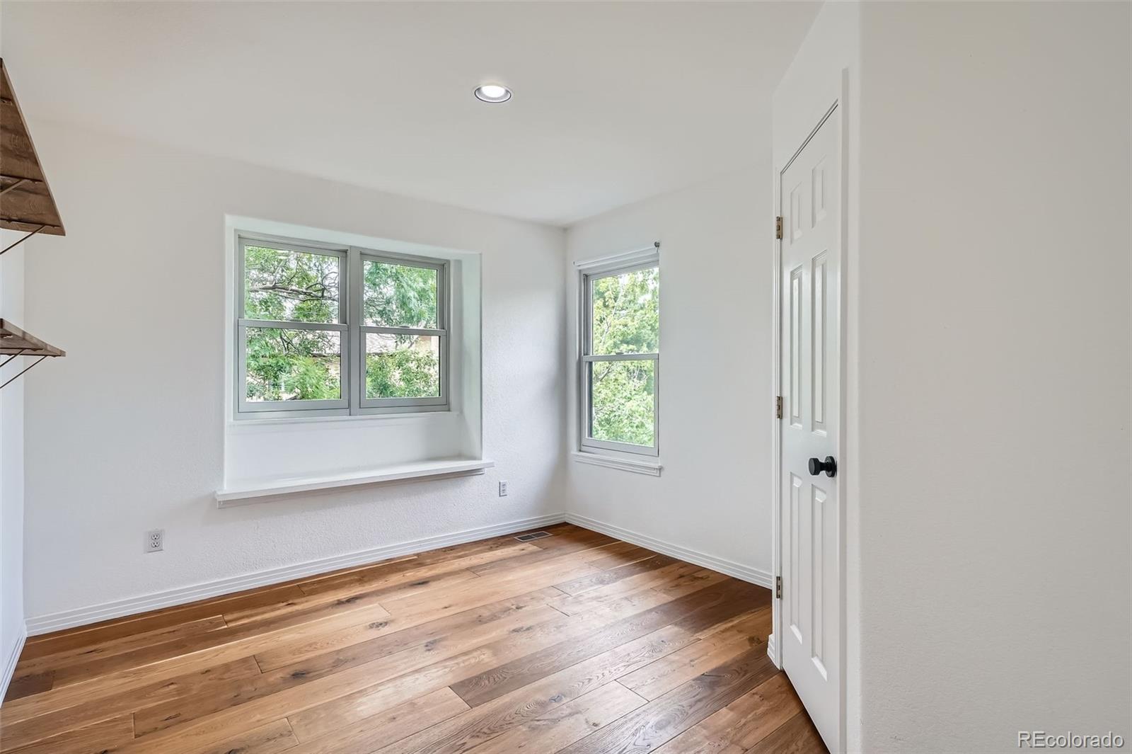 MLS Image #20 for 912 s galena street,aurora, Colorado