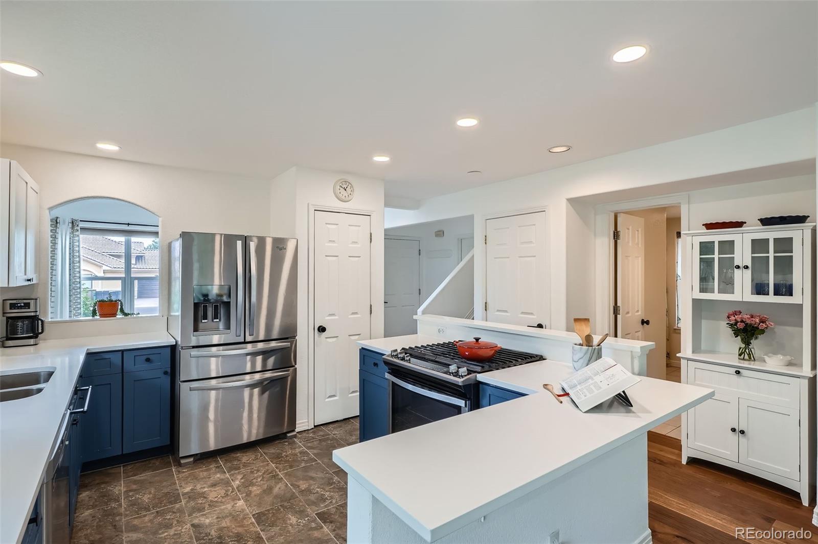 MLS Image #8 for 912 s galena street,aurora, Colorado