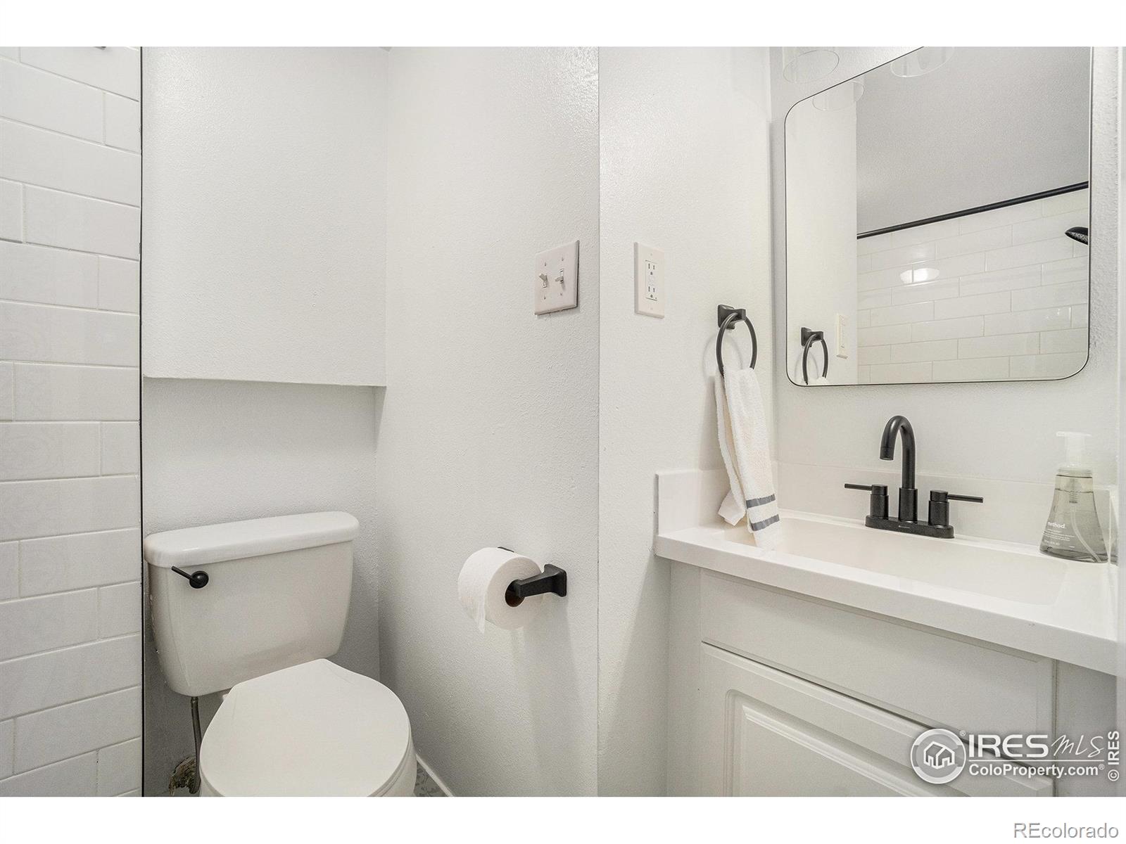 MLS Image #16 for 504  david court,platteville, Colorado