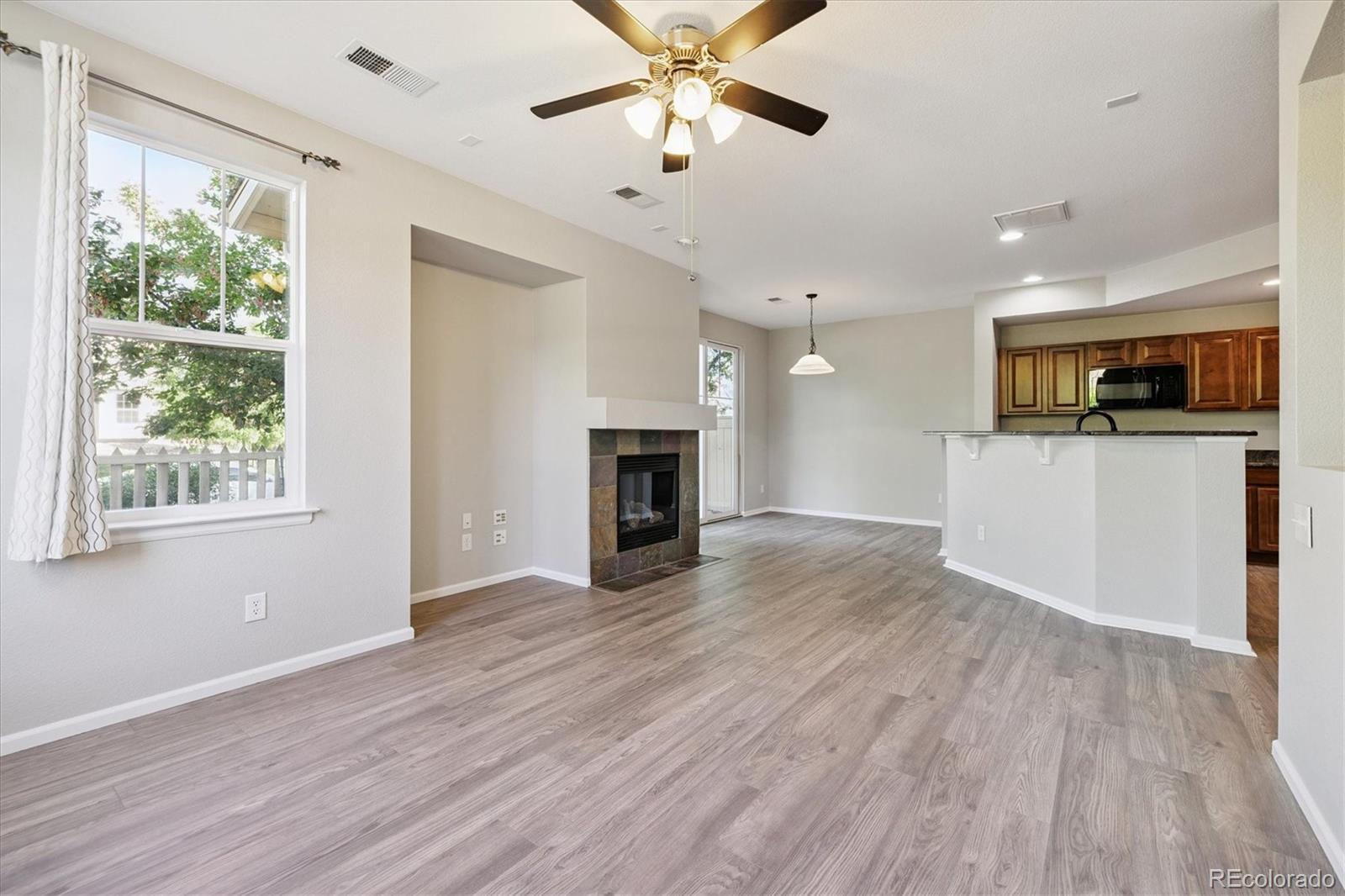 MLS Image #3 for 10480  truckee street b,commerce city, Colorado