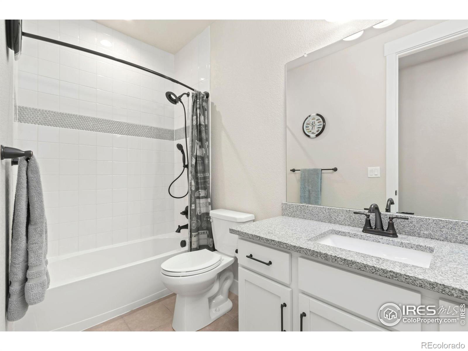 MLS Image #27 for 2156  setting sun drive,windsor, Colorado