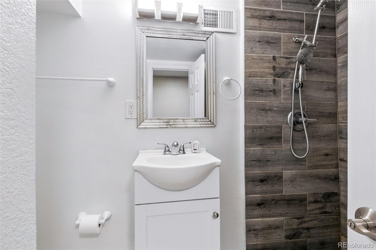 MLS Image #21 for 118 s yates way,denver, Colorado