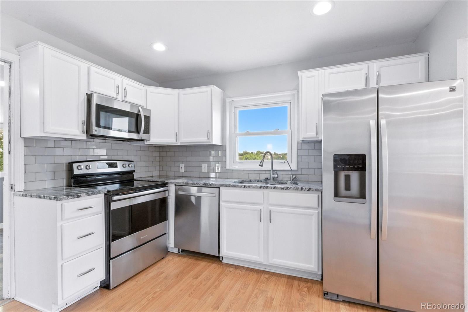 MLS Image #5 for 118 s yates way,denver, Colorado