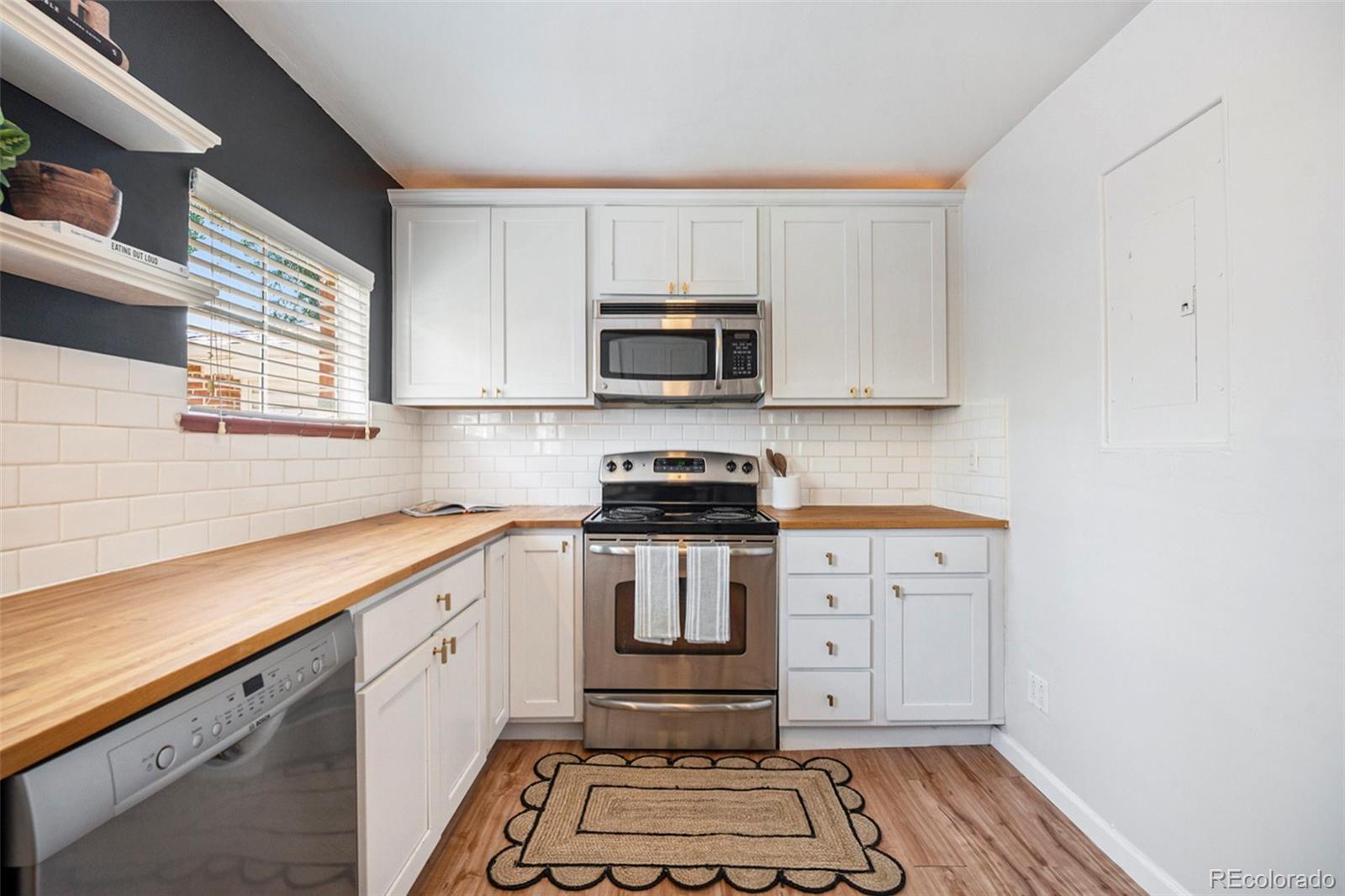 MLS Image #13 for 1155  elm street,denver, Colorado