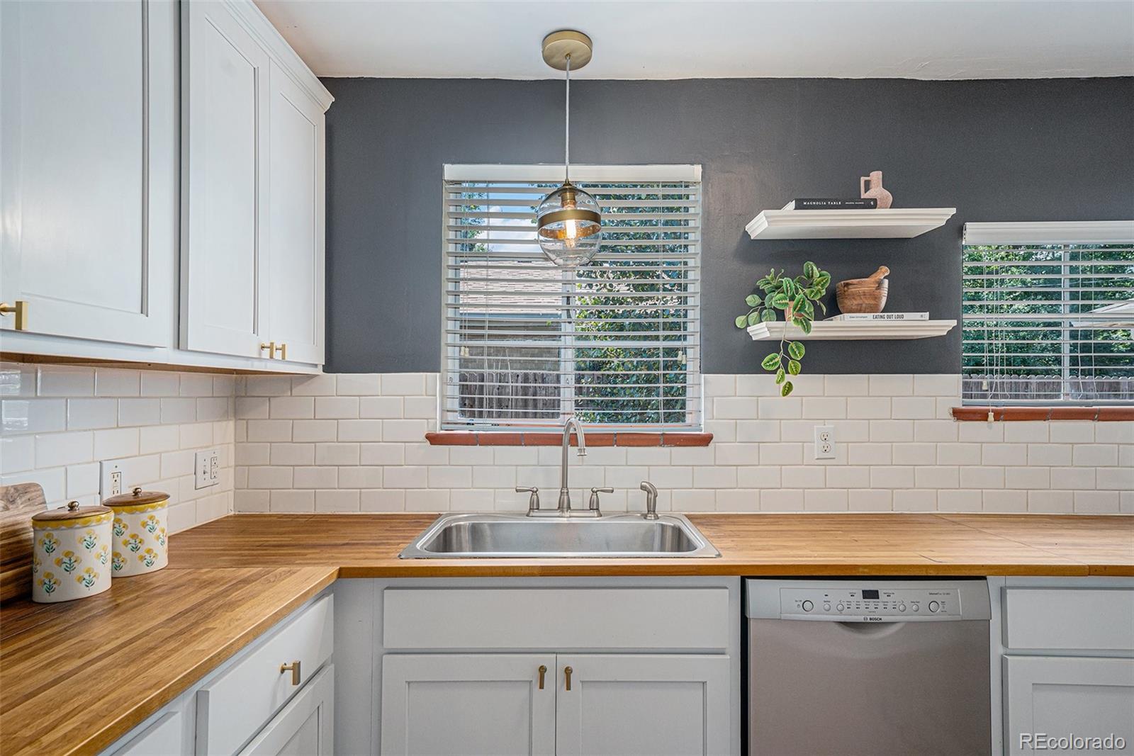 MLS Image #14 for 1155  elm street,denver, Colorado