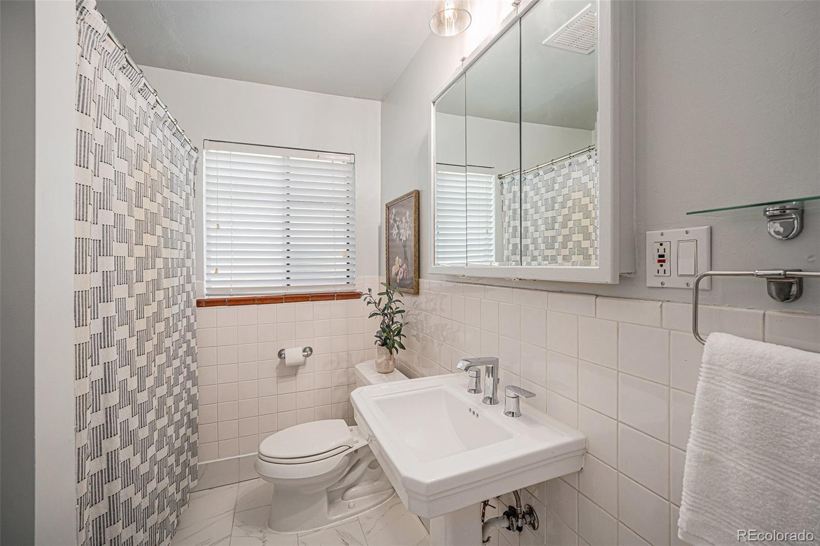 MLS Image #22 for 1155  elm street,denver, Colorado