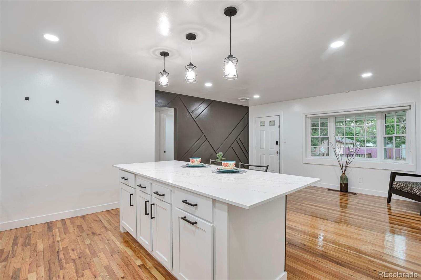 MLS Image #10 for 1325  dayton street,aurora, Colorado
