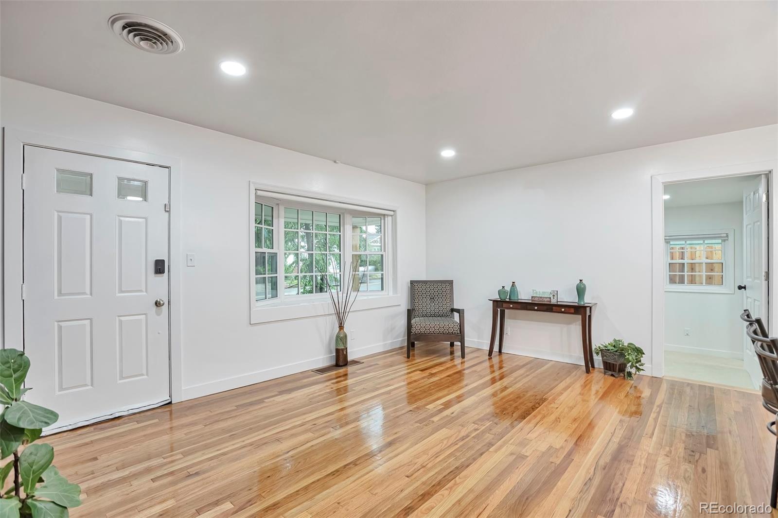 MLS Image #12 for 1325  dayton street,aurora, Colorado