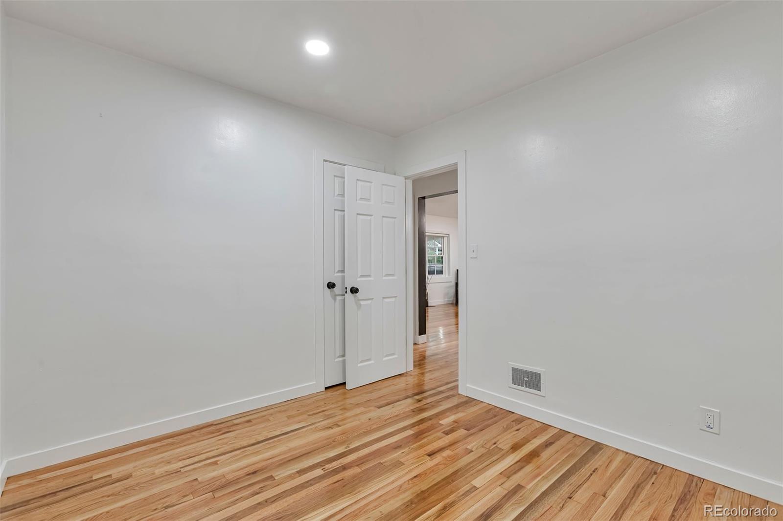 MLS Image #18 for 1325  dayton street,aurora, Colorado