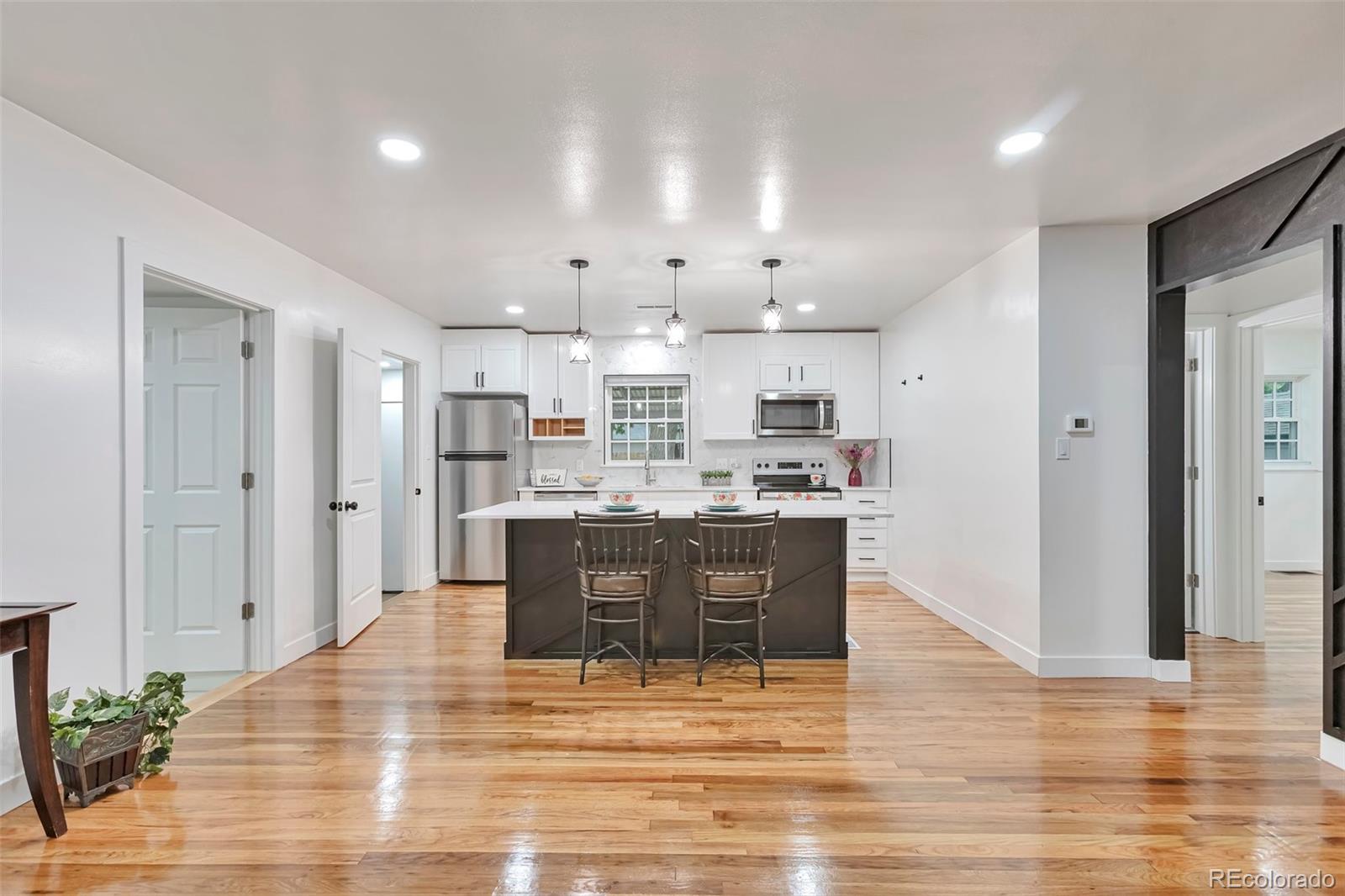 MLS Image #4 for 1325  dayton street,aurora, Colorado