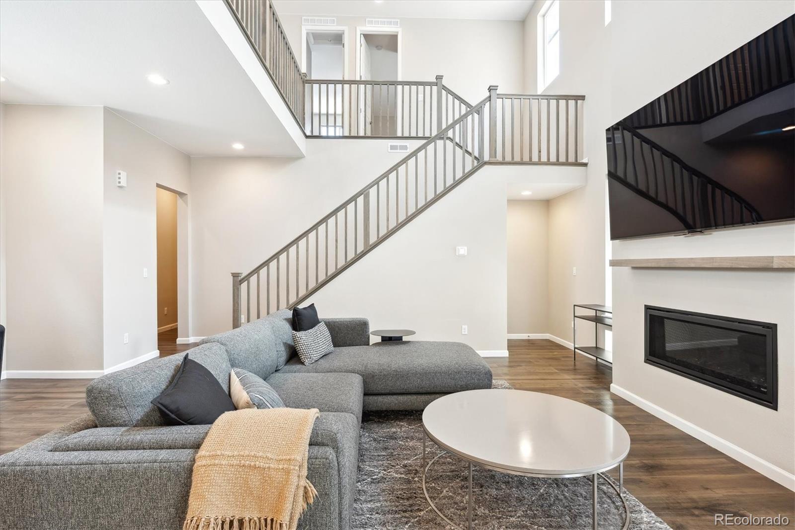 MLS Image #4 for 10557  eby circle,lone tree, Colorado