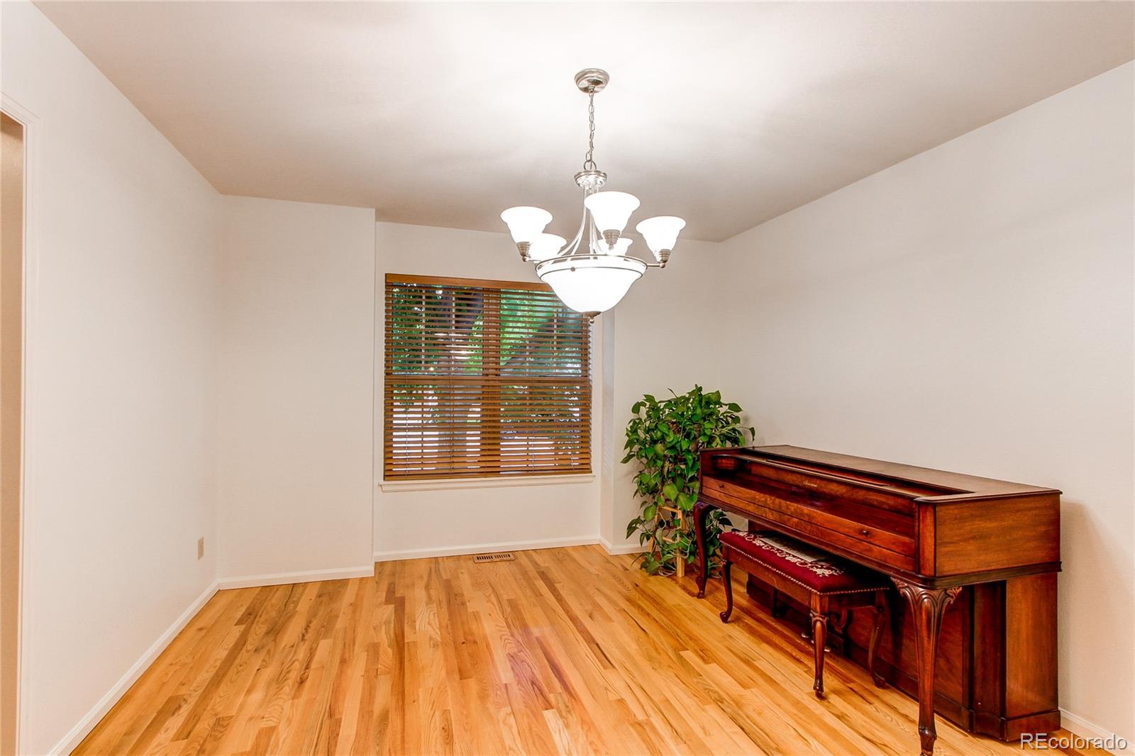 MLS Image #6 for 9614 w powers circle,littleton, Colorado