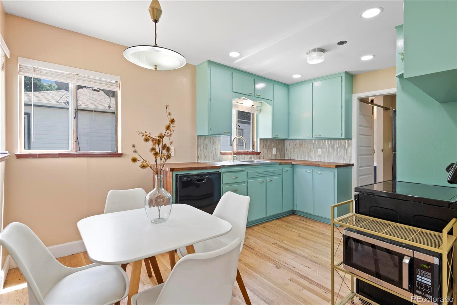 MLS Image #5 for 1055 s bryant street,denver, Colorado
