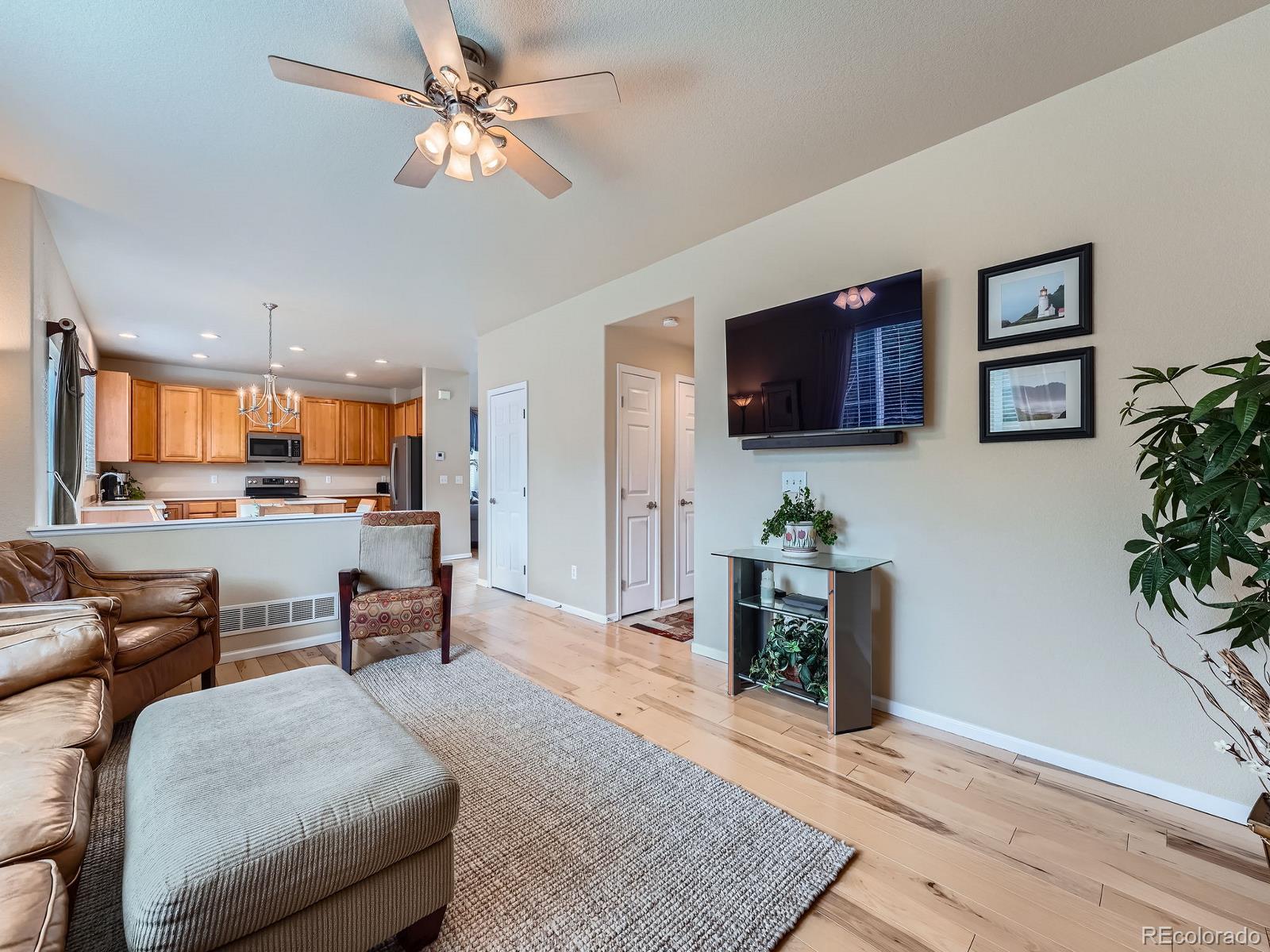 MLS Image #11 for 21220 e nassau avenue,aurora, Colorado