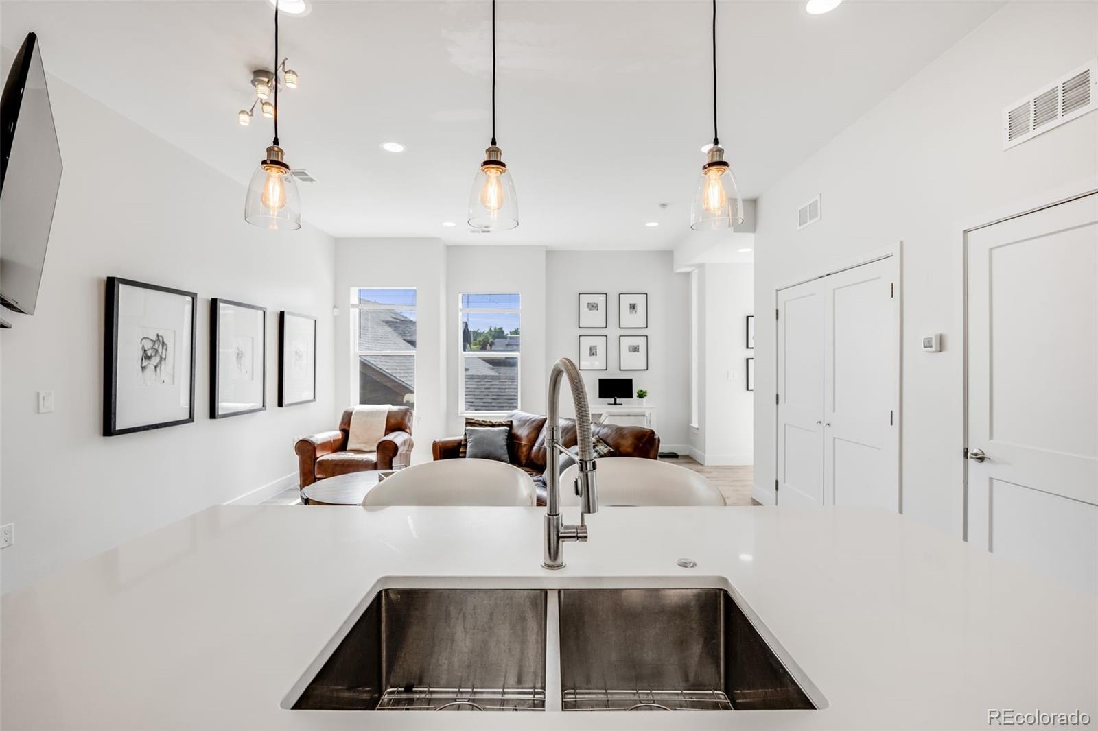 MLS Image #15 for 2922 w 26th avenue,denver, Colorado