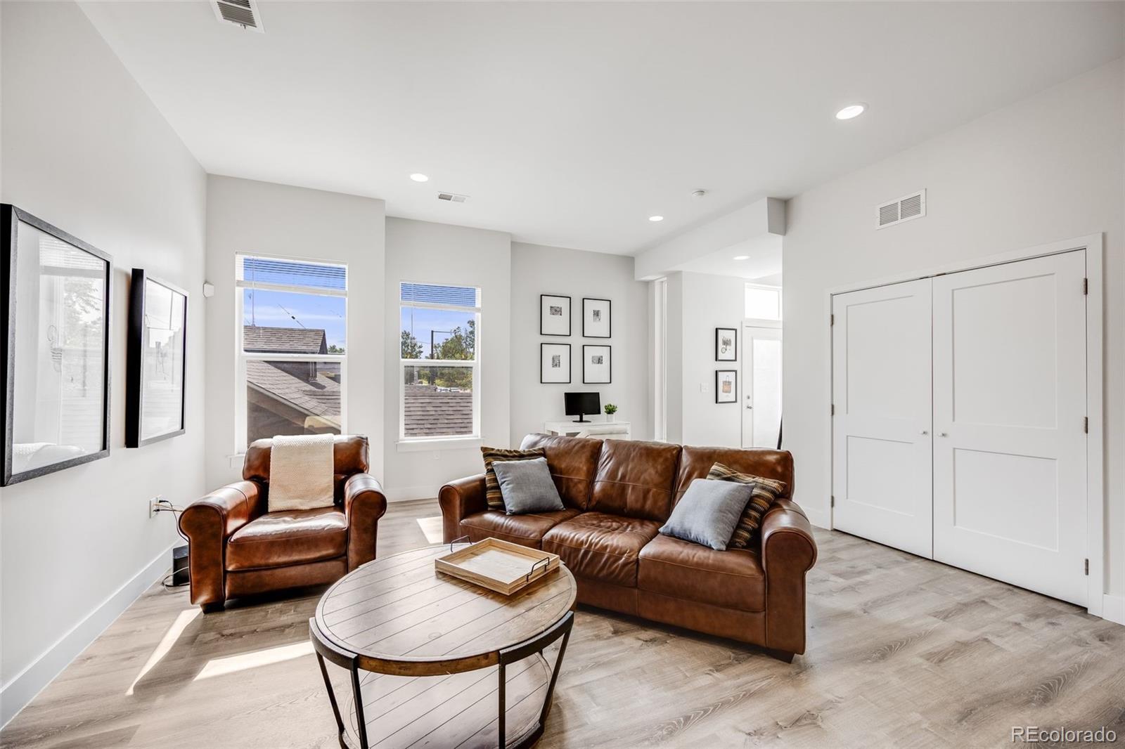 MLS Image #16 for 2922 w 26th avenue,denver, Colorado