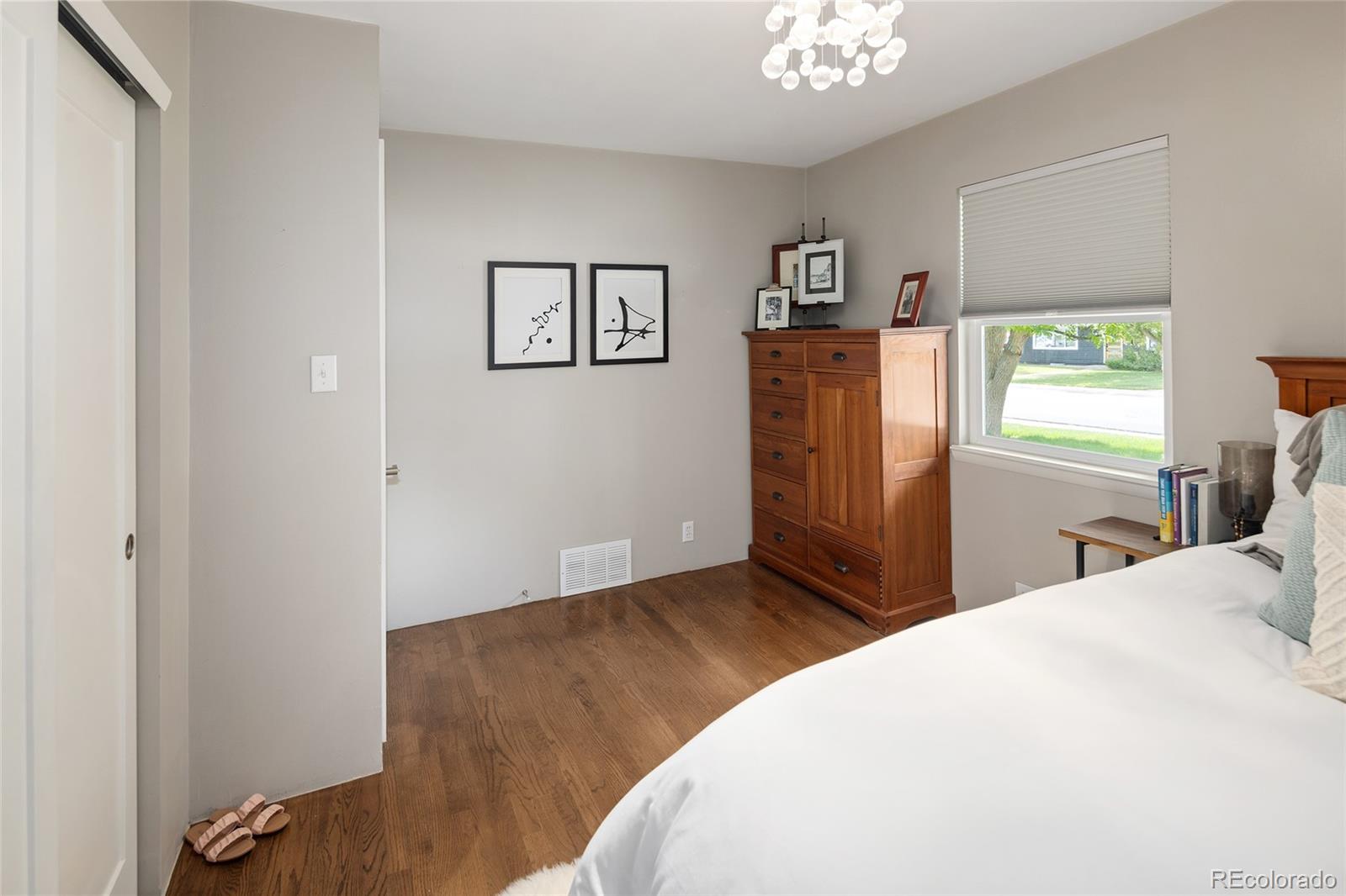 MLS Image #17 for 1852 s elm street,denver, Colorado