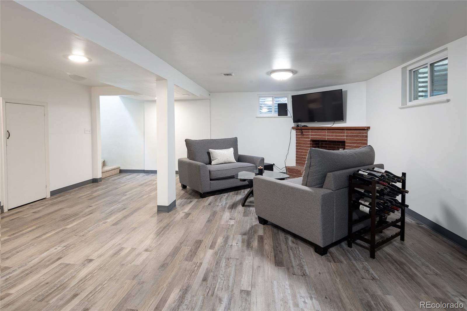 MLS Image #20 for 1852 s elm street,denver, Colorado