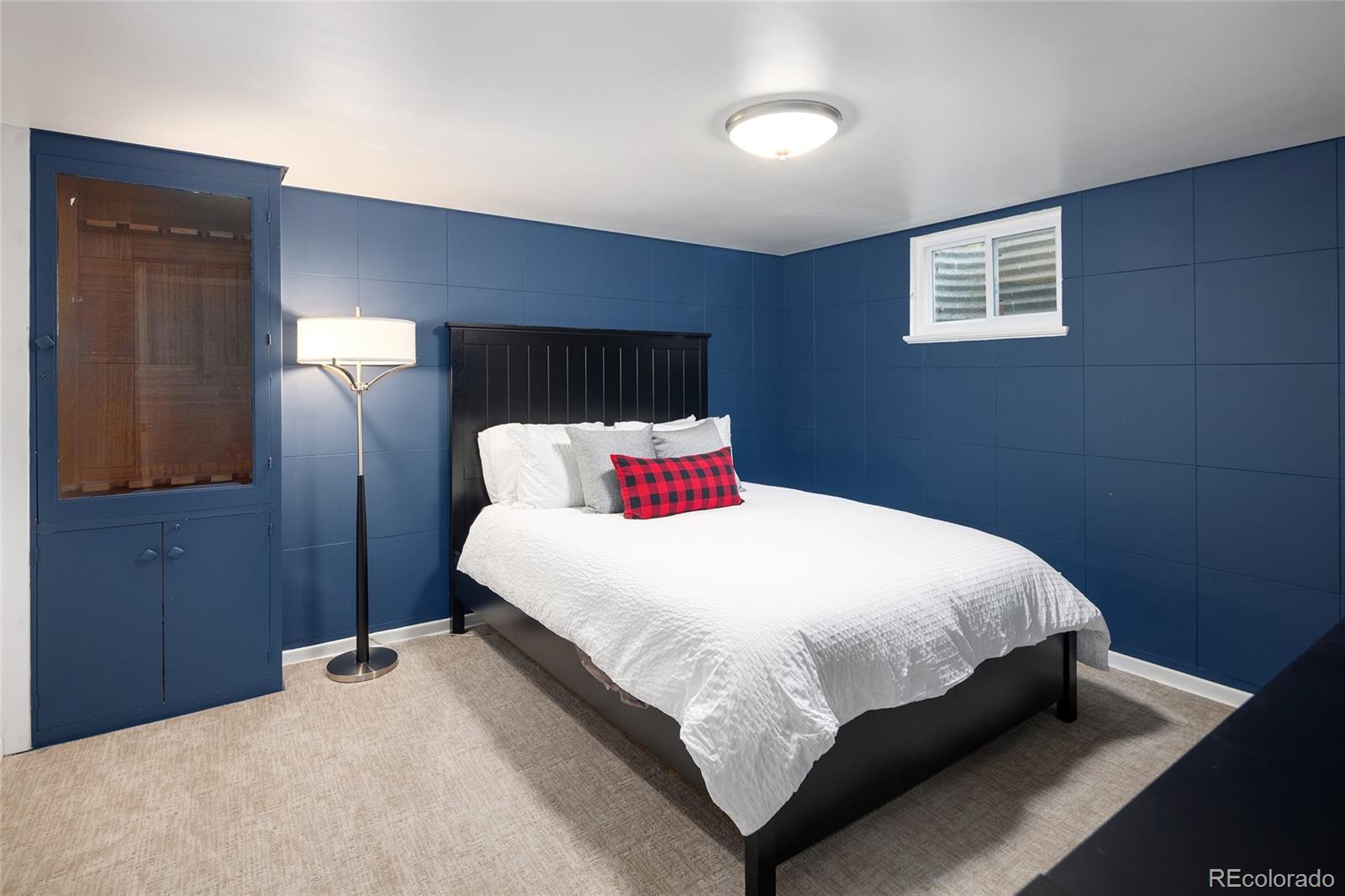 MLS Image #23 for 1852 s elm street,denver, Colorado