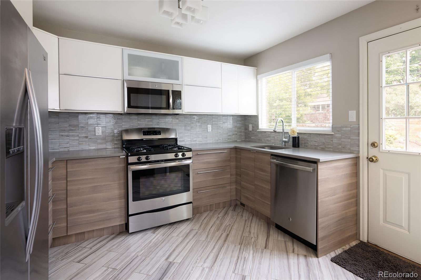 MLS Image #8 for 1852 s elm street,denver, Colorado