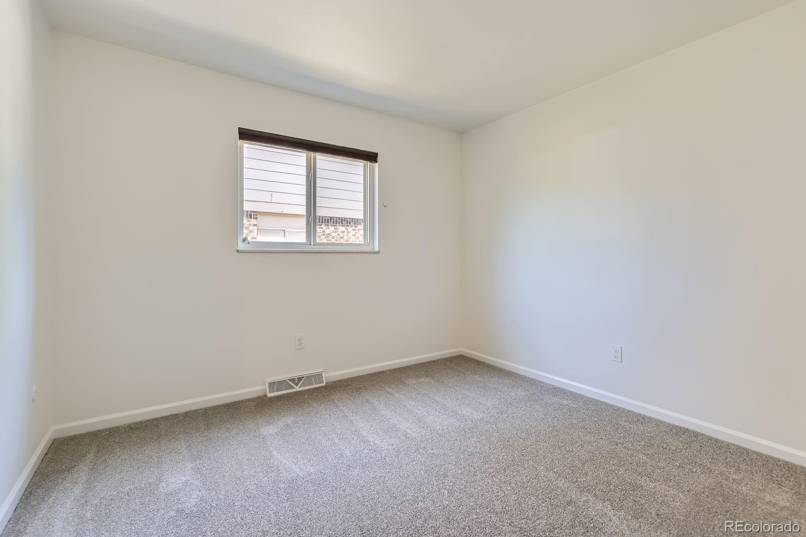MLS Image #16 for 649  nucla way,aurora, Colorado