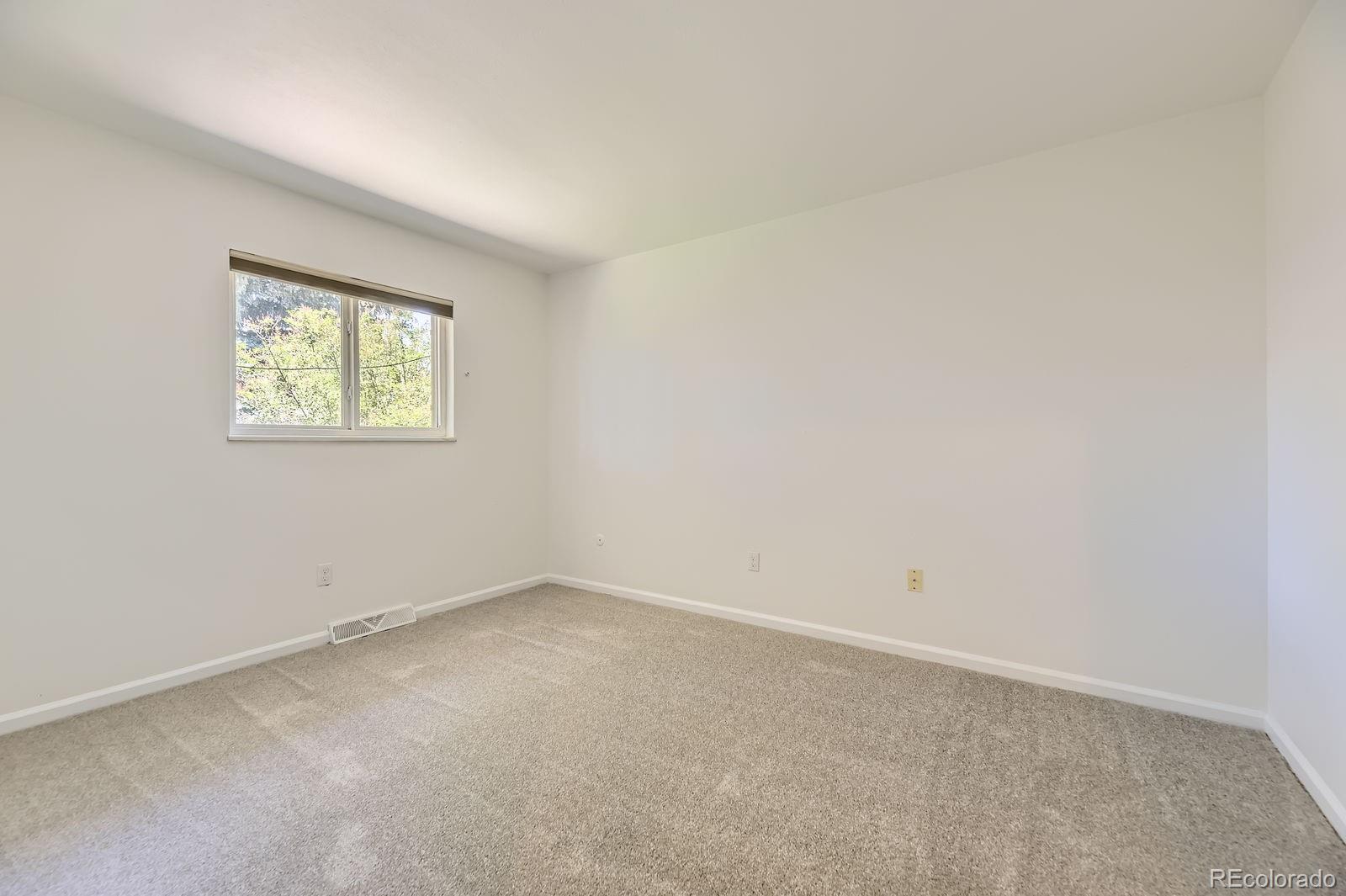 MLS Image #17 for 649  nucla way,aurora, Colorado