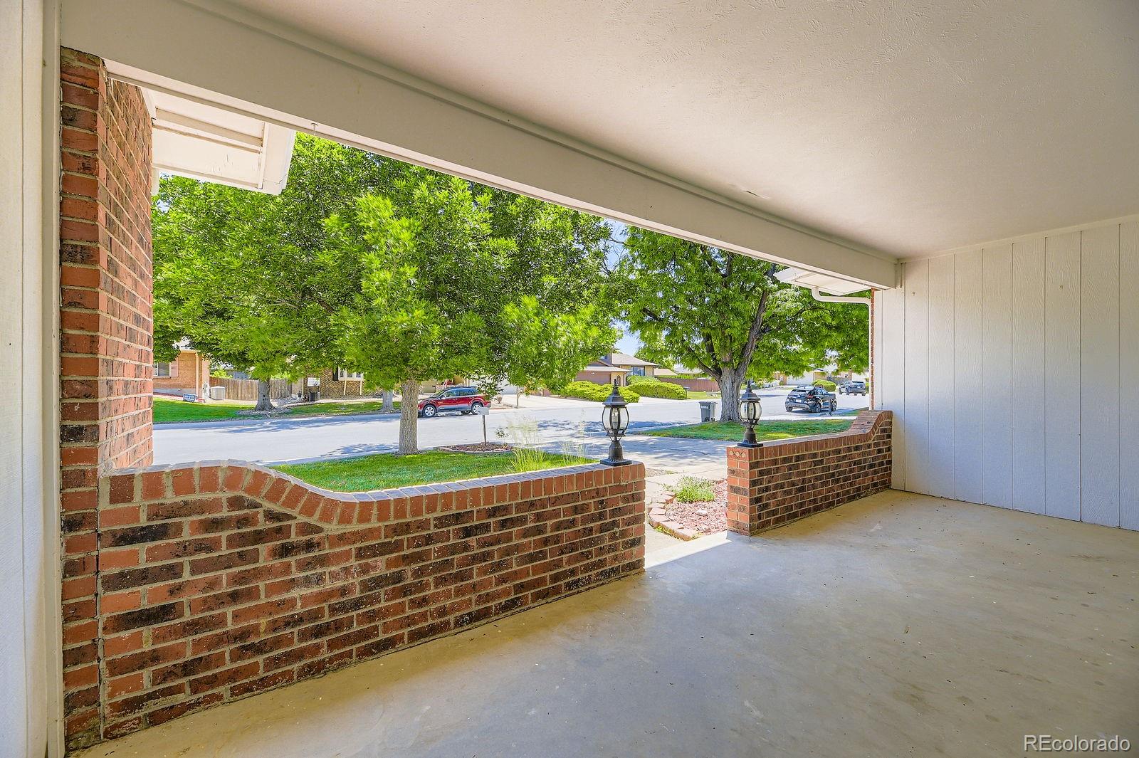 MLS Image #2 for 649  nucla way,aurora, Colorado
