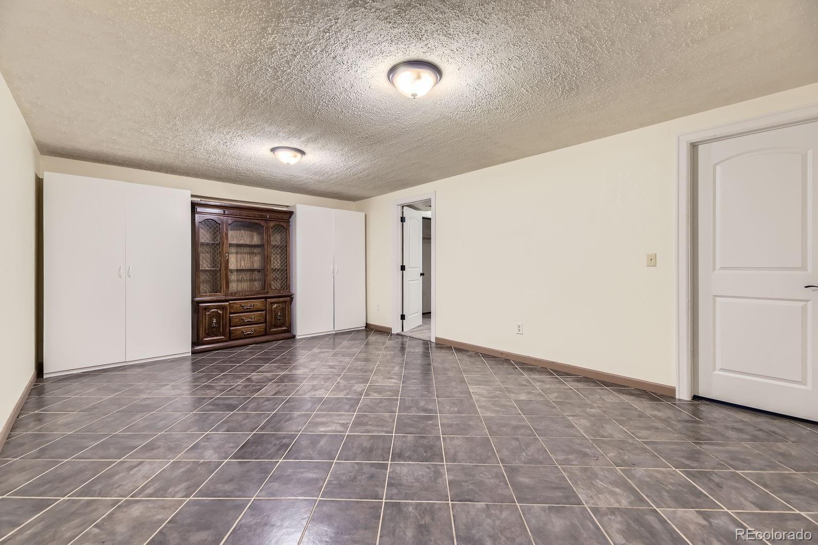 MLS Image #21 for 649  nucla way,aurora, Colorado