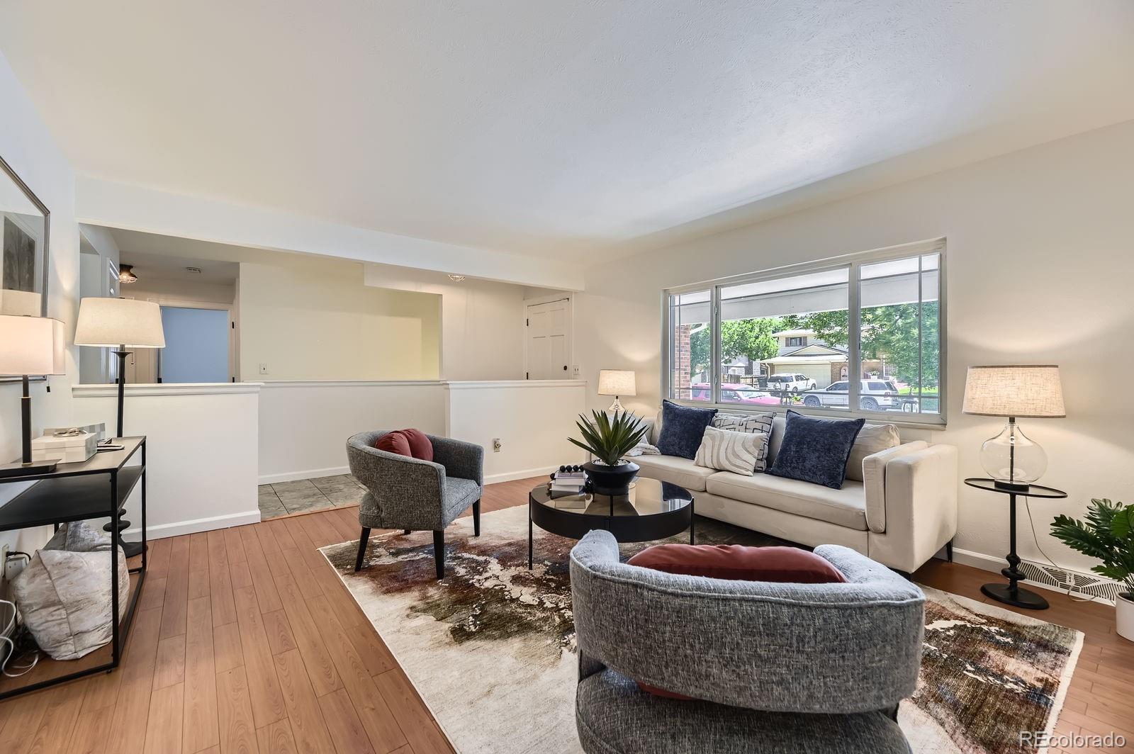 MLS Image #3 for 649  nucla way,aurora, Colorado