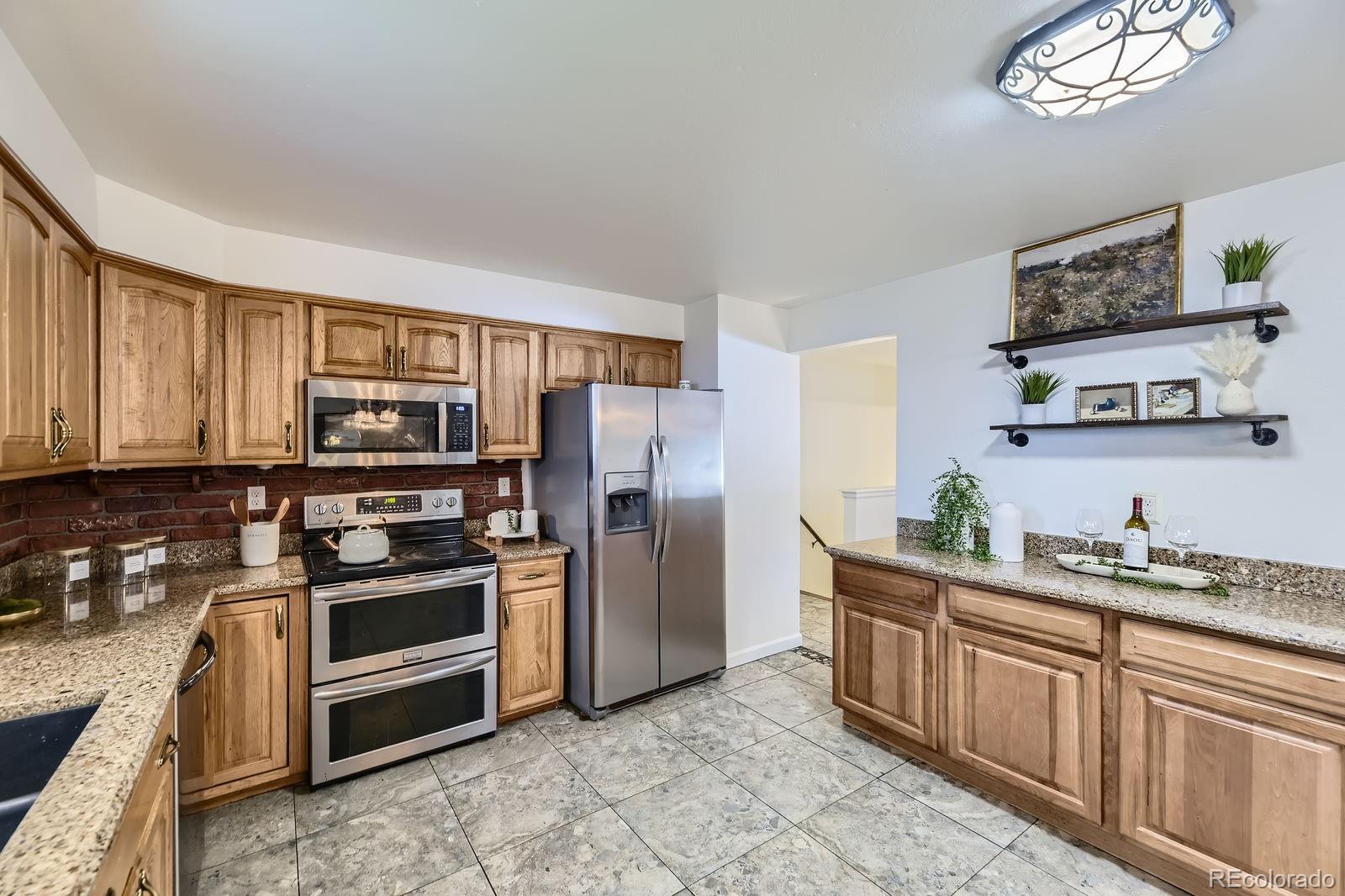 MLS Image #8 for 649  nucla way,aurora, Colorado
