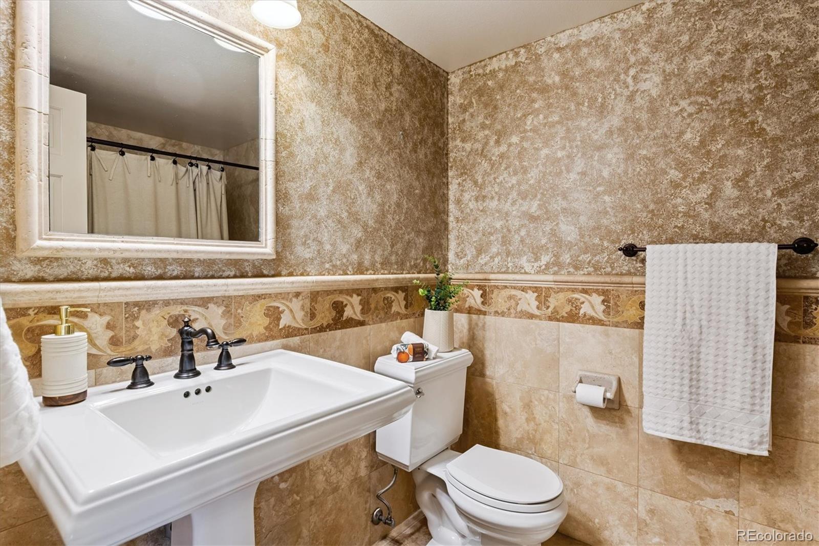 MLS Image #21 for 7976 e phillips circle,centennial, Colorado