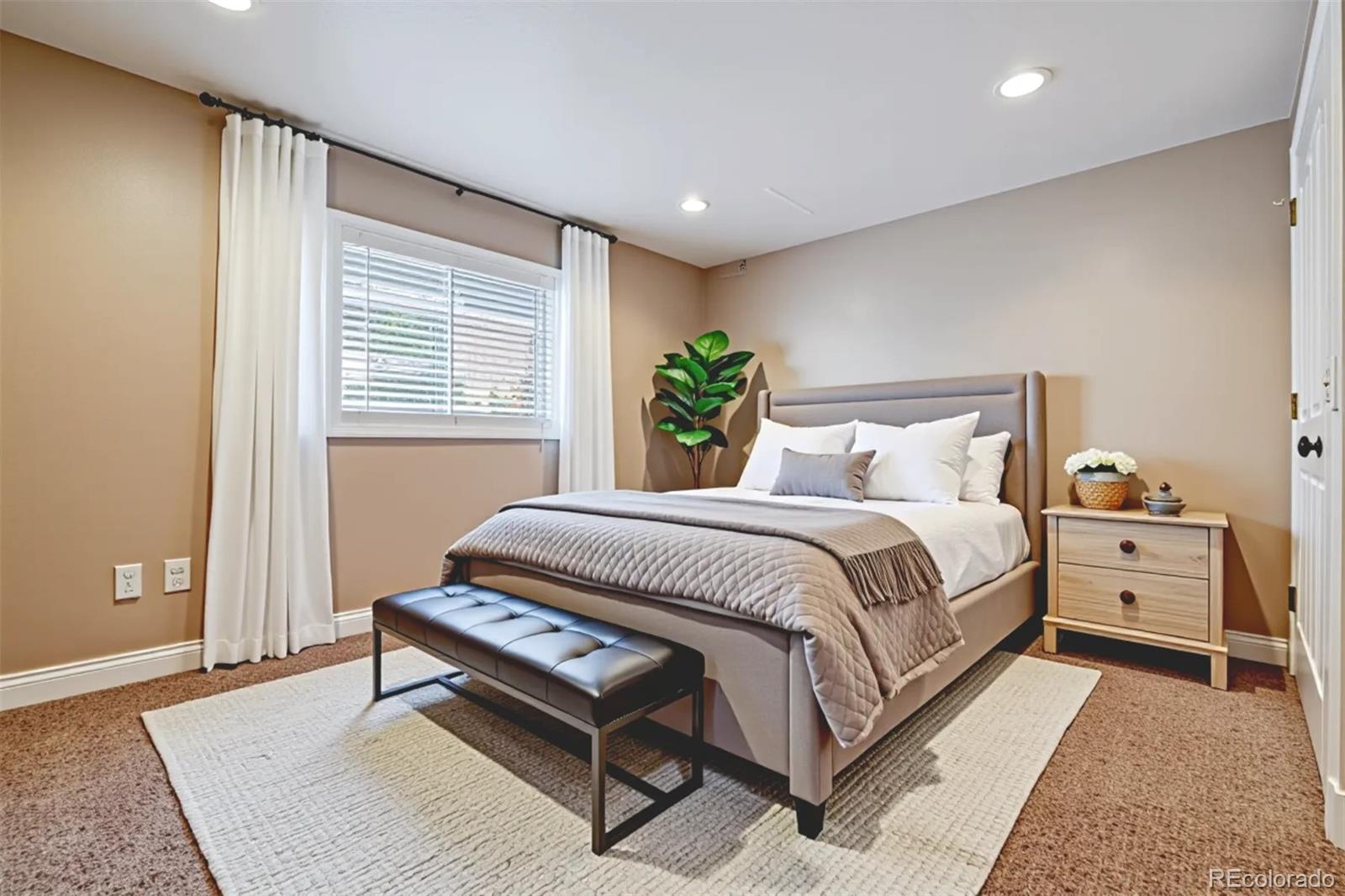MLS Image #34 for 7976 e phillips circle,centennial, Colorado