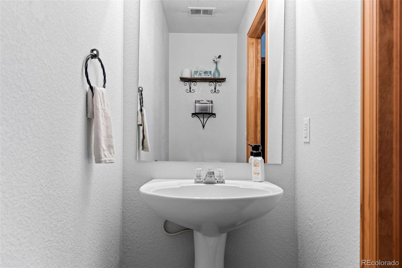 MLS Image #15 for 2430 e 109th drive,northglenn, Colorado