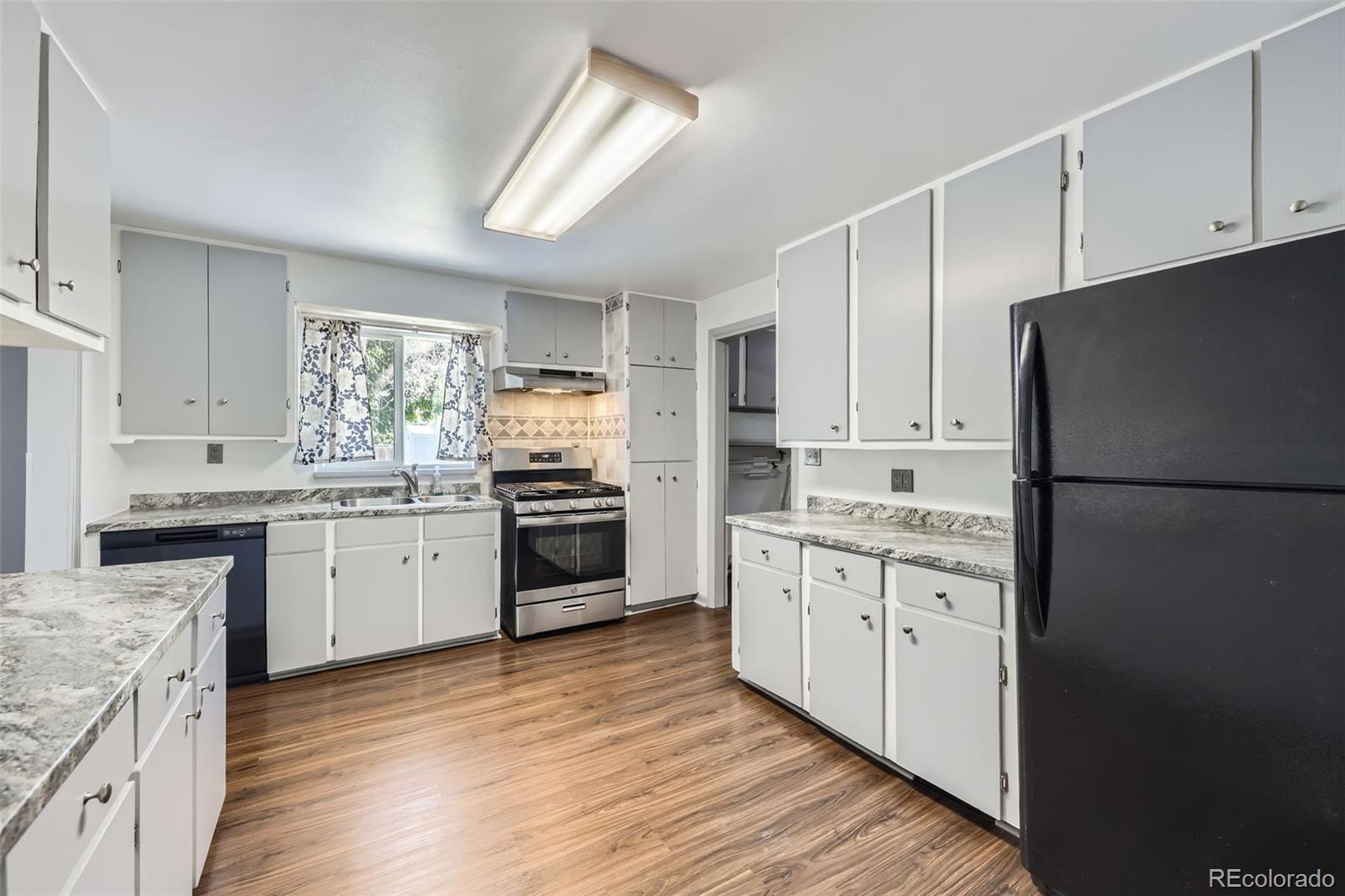 MLS Image #10 for 7930  poplar street,commerce city, Colorado