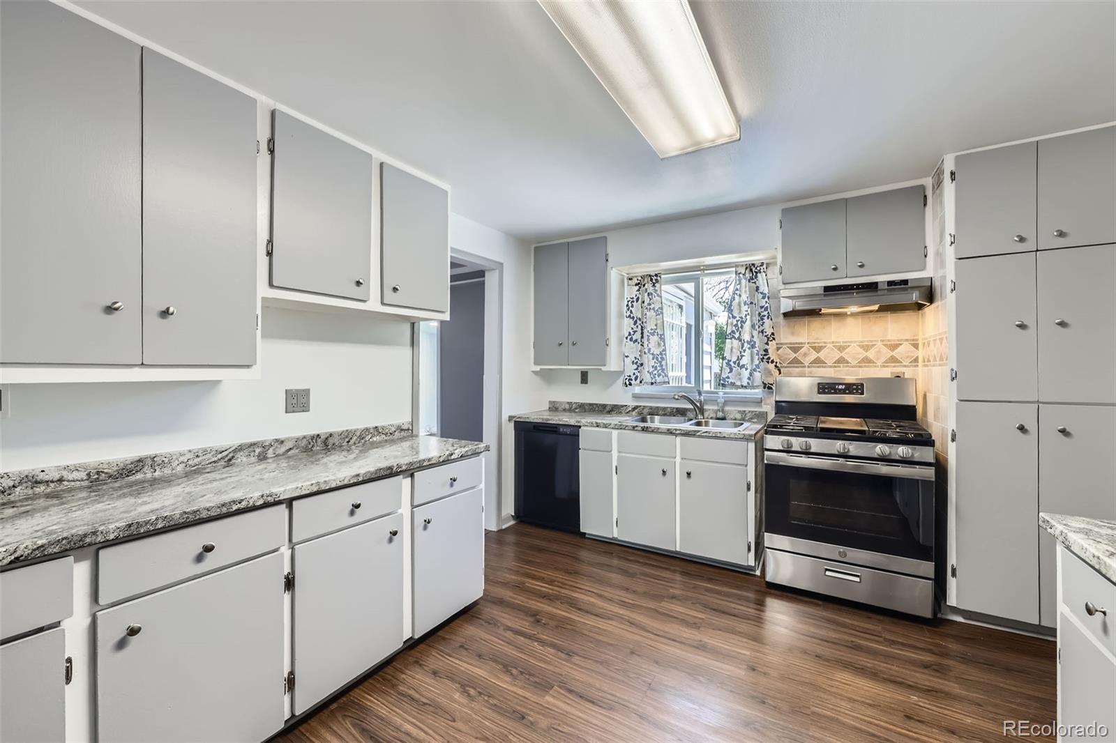 MLS Image #9 for 7930  poplar street,commerce city, Colorado